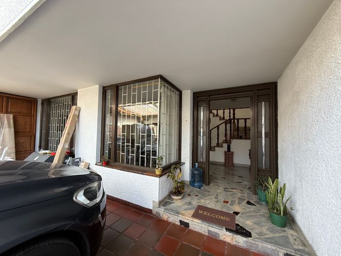 Casa de 4 alcobas en venta en El Batán, Bogotá, 250 m² · foto 3 de 24