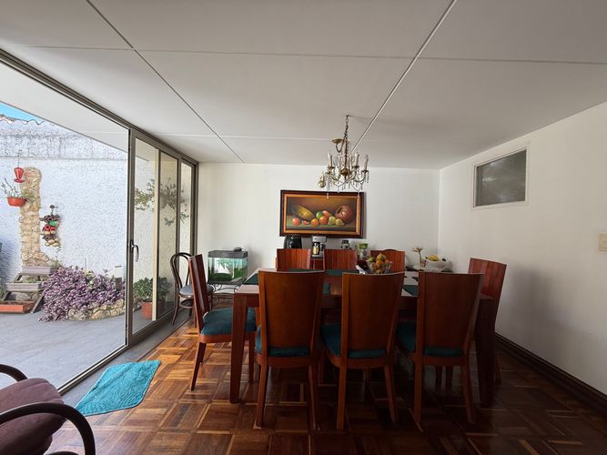 Casa de 4 alcobas en venta en El Batán, Bogotá, 250 m² · foto 10 de 24