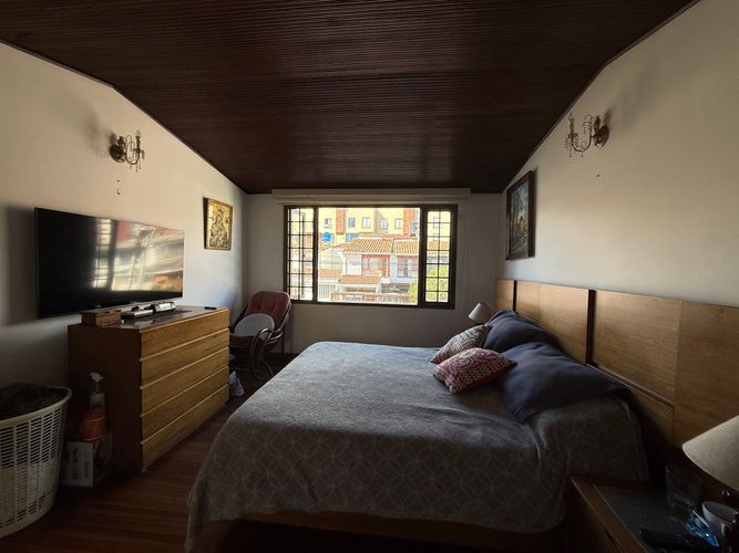 Casa de 4 alcobas en venta en El Batán, Bogotá, 250 m² · foto 18 de 24