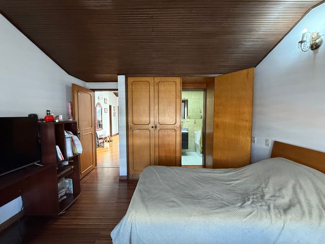 Casa de 4 alcobas en venta en El Batán, Bogotá, 250 m² · foto 20 de 24