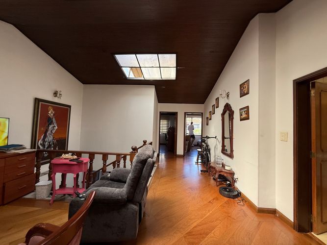 Casa de 4 alcobas en venta en El Batán, Bogotá, 250 m² · foto 22 de 24