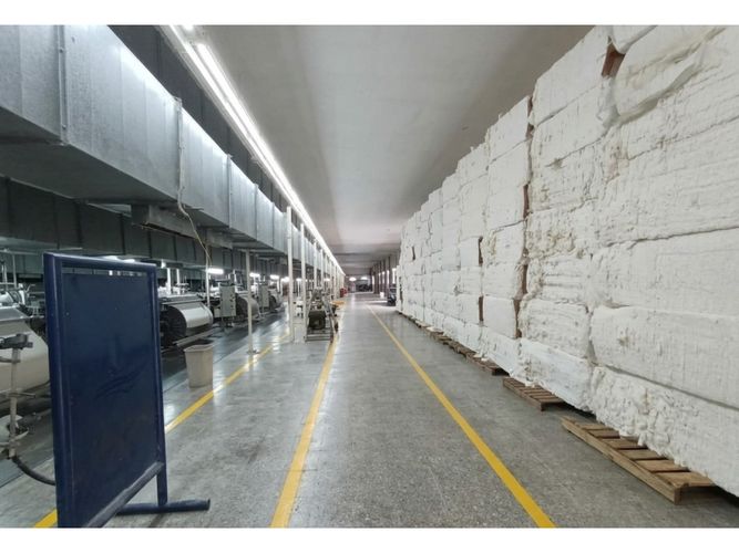 Bodega en arriendo en Perez, Bello, 4862 m² · foto 2 de 9