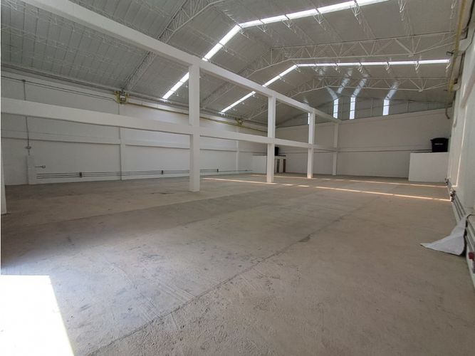 Bodega en arriendo en Los Espejos, Bello, 600 m² · foto 6 de 10
