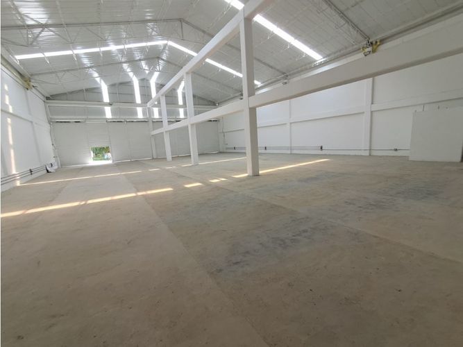 Bodega en arriendo en Los Espejos, Bello, 600 m² · foto 7 de 10
