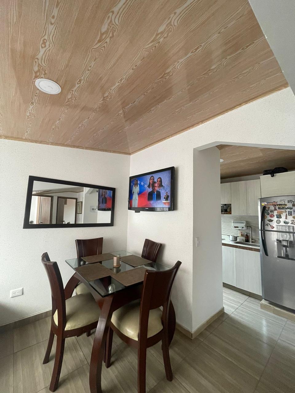 Casa en venta en Villa Luz, Bogotá · foto 4 de 24