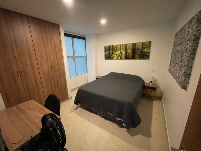 Apartamento de 2 alcobas en venta en Laureles, Medellín, 85 m² · foto 8 de 13