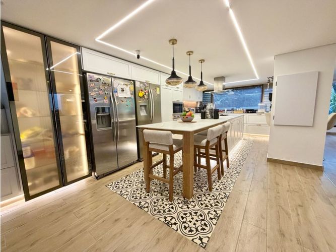 Casa de 4 alcobas en venta en Colina Campestre, Bogotá, 321 m² · foto 4 de 24