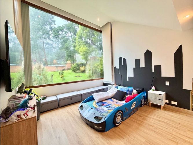 Casa de 4 alcobas en venta en Colina Campestre, Bogotá, 321 m² · foto 13 de 24