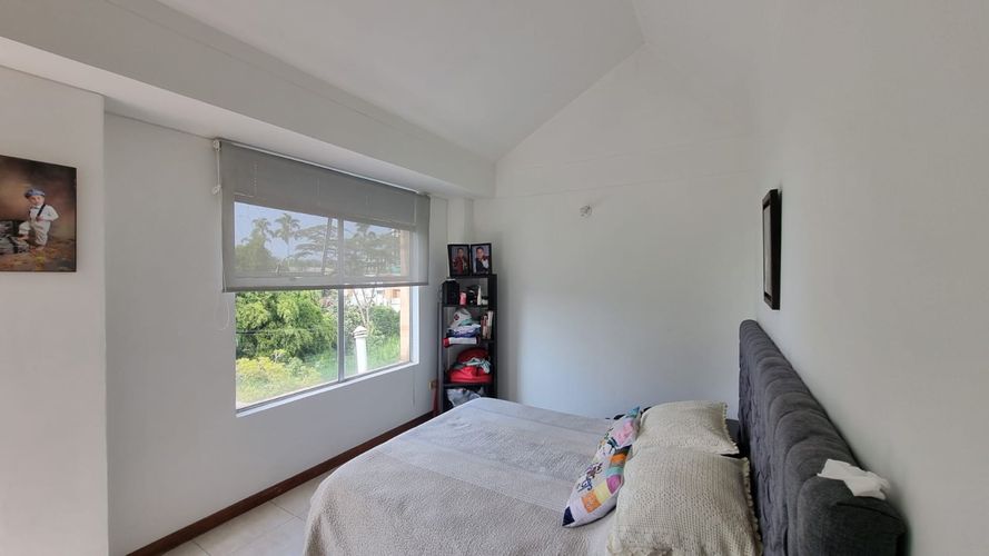 Casa de 4 alcobas en venta en Avenida 19 Norte, Armenia, 275 m² · foto 18 de 24