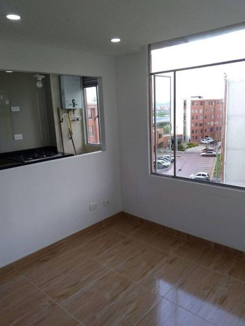 Apartamento de 3 alcobas en venta en Ciudad Verde, Soacha, 42 m² · foto 2 de 18