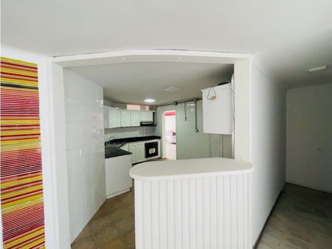 Casa de 4 alcobas en venta en El Ingenio, Cali, 250 m² · foto 3 de 24