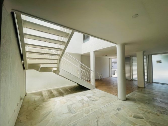Casa de 4 alcobas en venta en El Ingenio, Cali, 250 m² · foto 9 de 24