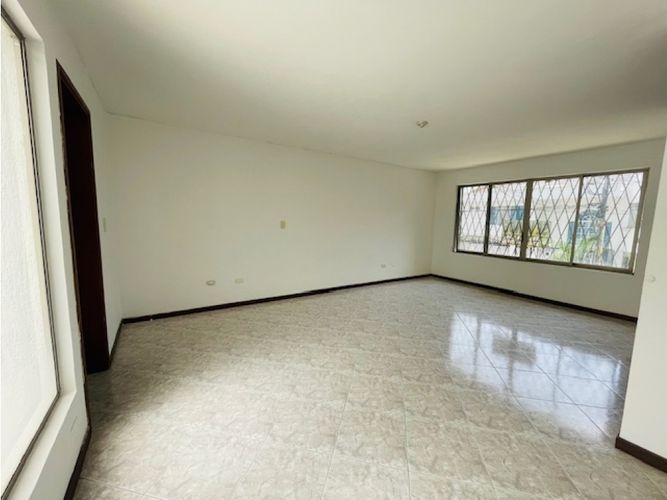 Casa de 4 alcobas en venta en El Ingenio, Cali, 250 m² · foto 12 de 24