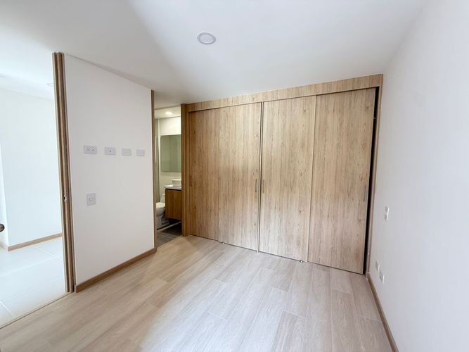 Apartamento de 3 alcobas en arriendo en Camino Verde, Envigado, 65 m² · foto 4 de 12