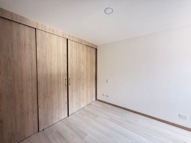 Apartamento de 3 alcobas en arriendo en Camino Verde, Envigado, 65 m² · foto 5 de 12