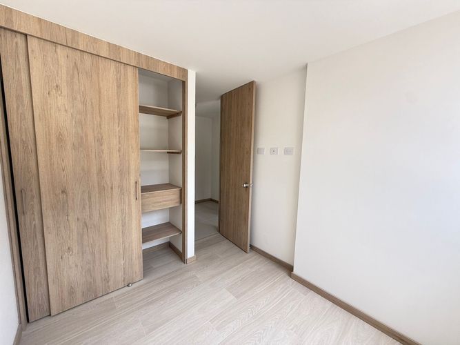 Apartamento de 3 alcobas en arriendo en Camino Verde, Envigado, 65 m² · foto 6 de 12