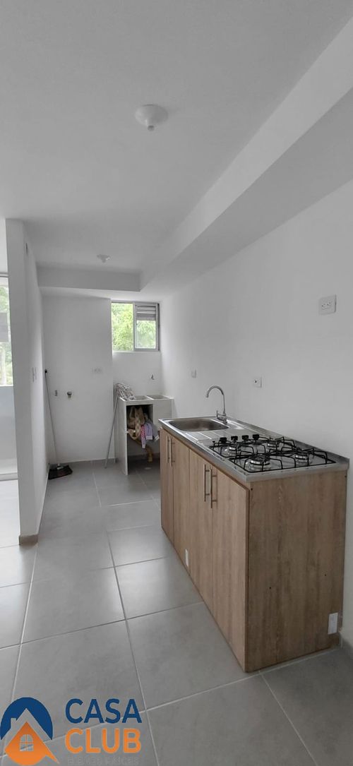 Apartamento de 2 alcobas en venta en Eds El Molino, Piedecuesta, 60 m² · foto 4 de 9