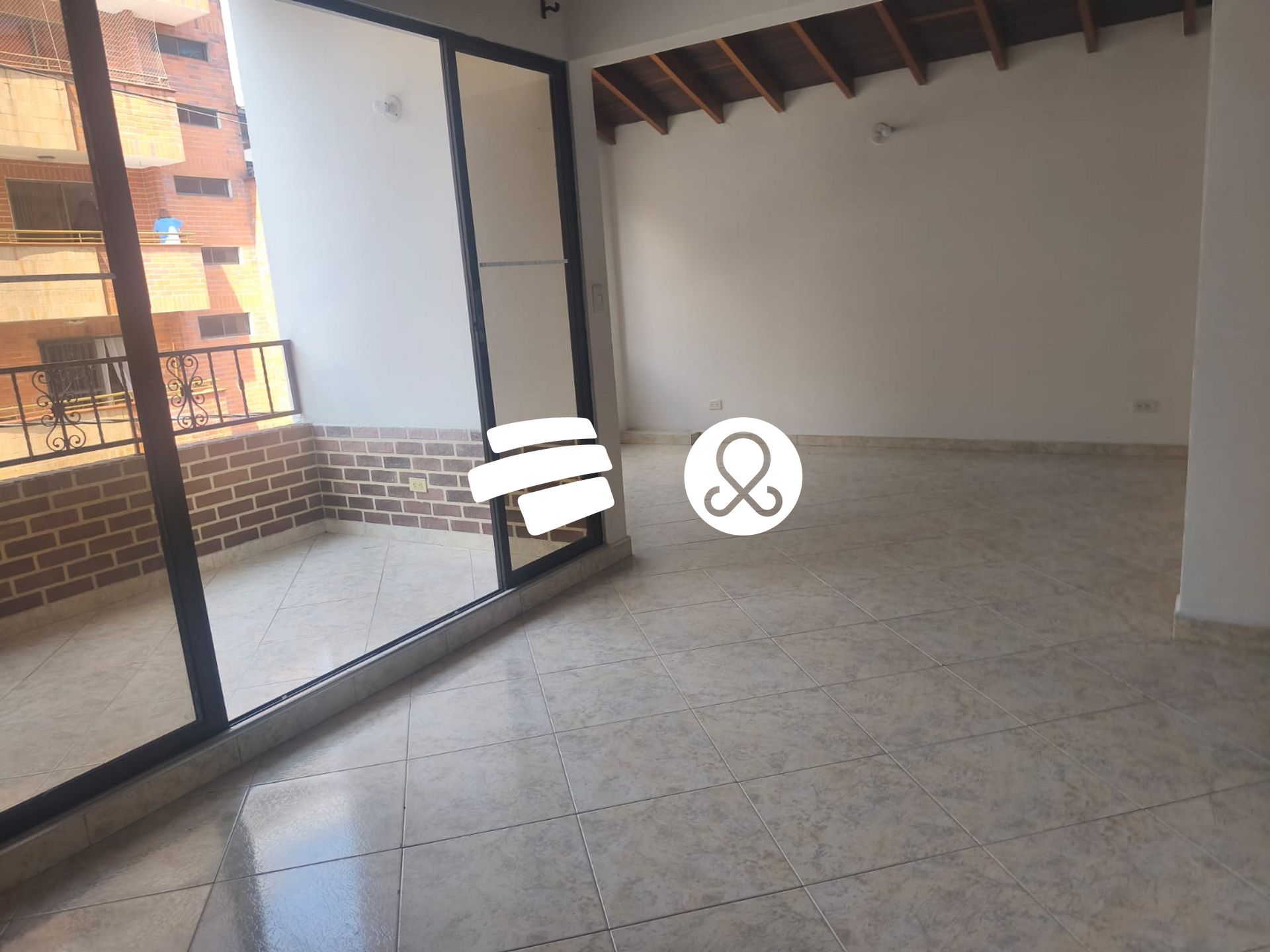 Apartamento en venta en Viviendas Del Sur, Itagüí · foto 3 de 24