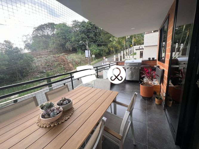 Apartamento de 3 alcobas en venta en El Poblado, Medellín, 150 m² · foto 17 de 24