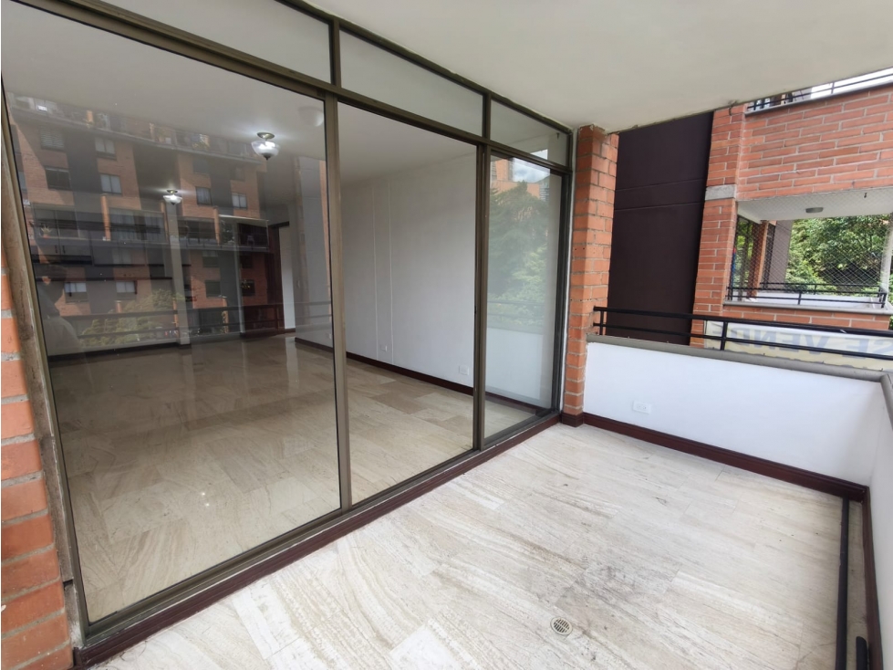 Apartamento en venta en Castropol, Medellín 4
