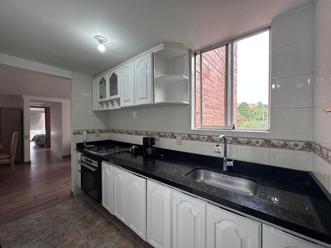 Apartamento en venta en El Poblado, Medellín · foto 10 de 20