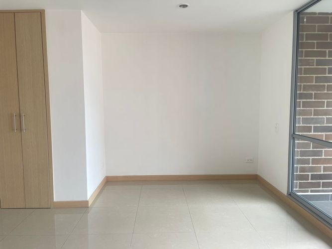 Apartamento de 2 alcobas en venta en San Jose, Sabaneta, 77 m² · foto 17 de 20