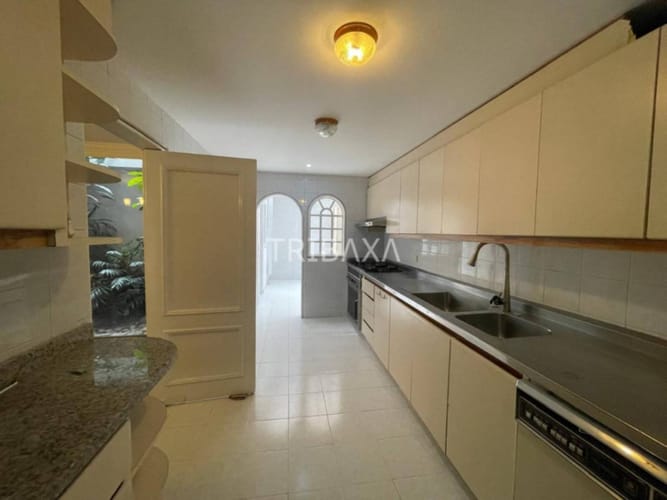 Apartamento de 3 alcobas en venta en Chicó Reservado, Bogotá, 198 m² · foto 4 de 10