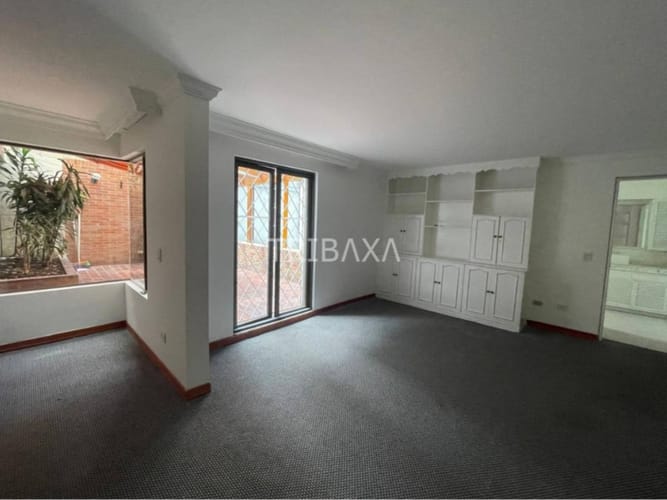 Apartamento de 3 alcobas en venta en Chicó Reservado, Bogotá, 198 m² · foto 5 de 10