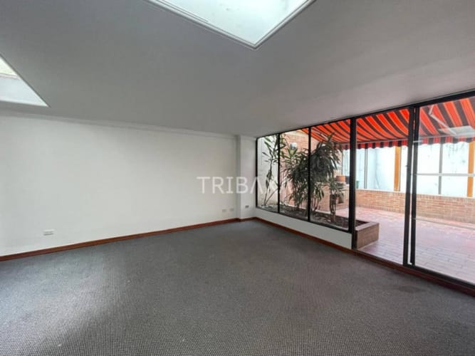 Apartamento de 3 alcobas en venta en Chicó Reservado, Bogotá, 198 m² · foto 6 de 10