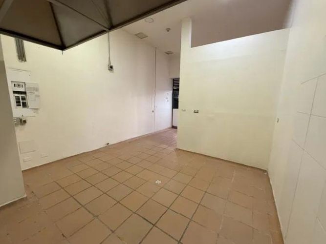 Local en arriendo en El Poblado, Medellín, 30 m² · foto 4 de 5