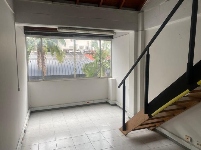 Oficina en arriendo en El Poblado, Medellín, 40 m² · foto 3 de 8