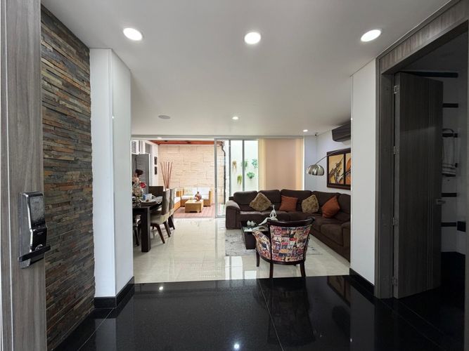 Casa de 3 alcobas en venta en Lagos Del Cacique, Bucaramanga, 225 m² · foto 4 de 19