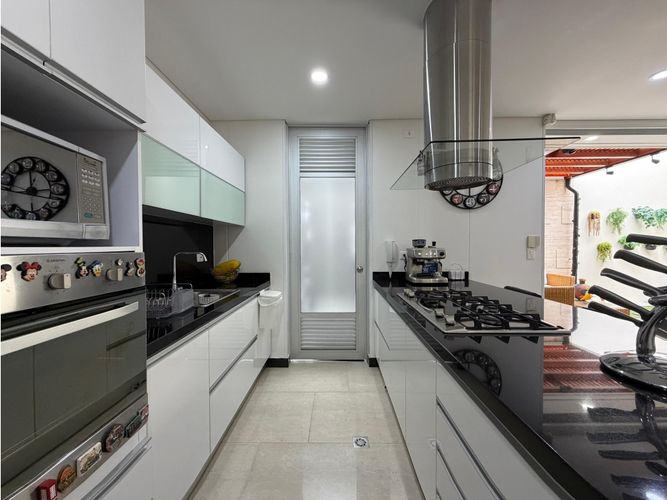 Casa de 3 alcobas en venta en Lagos Del Cacique, Bucaramanga, 225 m² · foto 10 de 19
