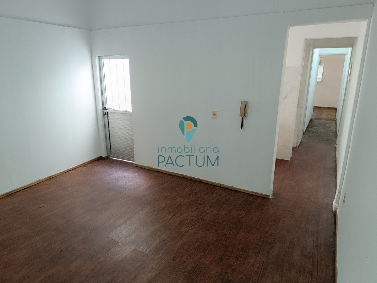 Alquiler Apartamento En Planta Baja 2 Dormitorios 2 Patios Muy Iluminado En Pocitos