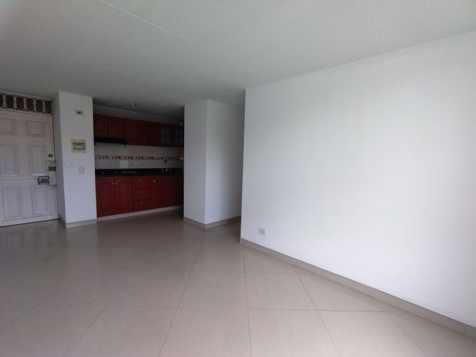 Apartamento en venta en Gran Britalia I, Bogotá · foto 3 de 12
