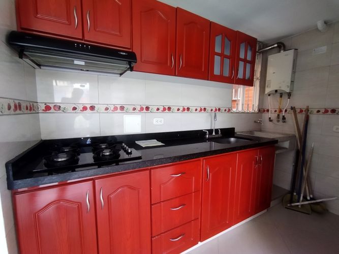 Apartamento en venta en Gran Britalia I, Bogotá · foto 4 de 12