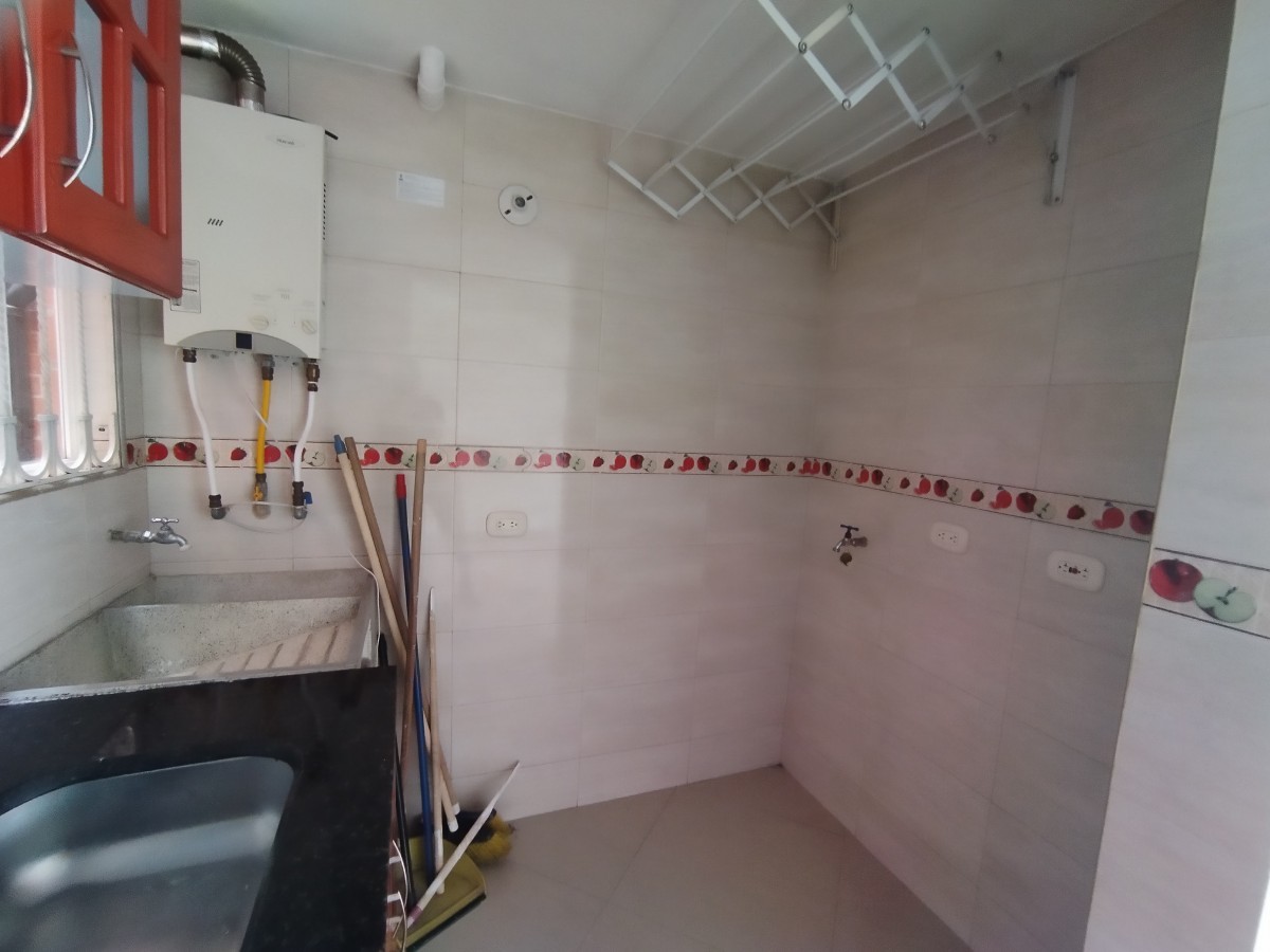 Apartamento en venta en Gran Britalia I, Bogotá · foto 5 de 12