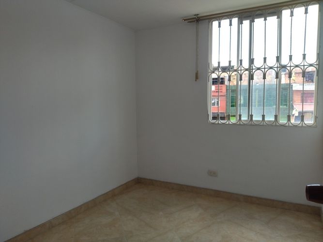 Apartamento en venta en Gran Britalia I, Bogotá · foto 8 de 12