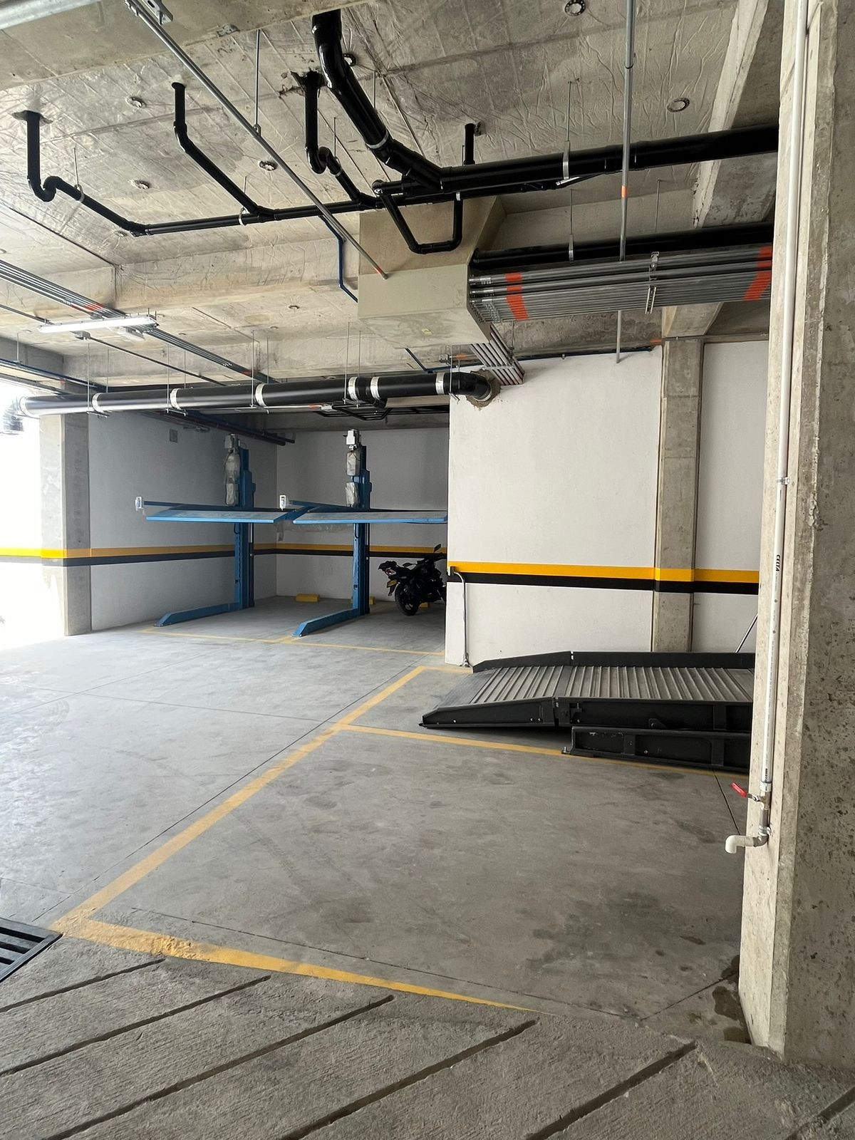 Apartamento en venta en Santa Barbara, Bogotá · foto 8 de 9