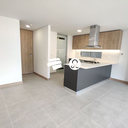 Apartamento de 3 alcobas en venta en Villa Carlota, Medellín, 105 m² · foto 2 de 19