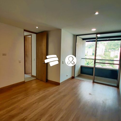 Apartamento de 3 alcobas en venta en Villa Carlota, Medellín, 105 m² · foto 3 de 19