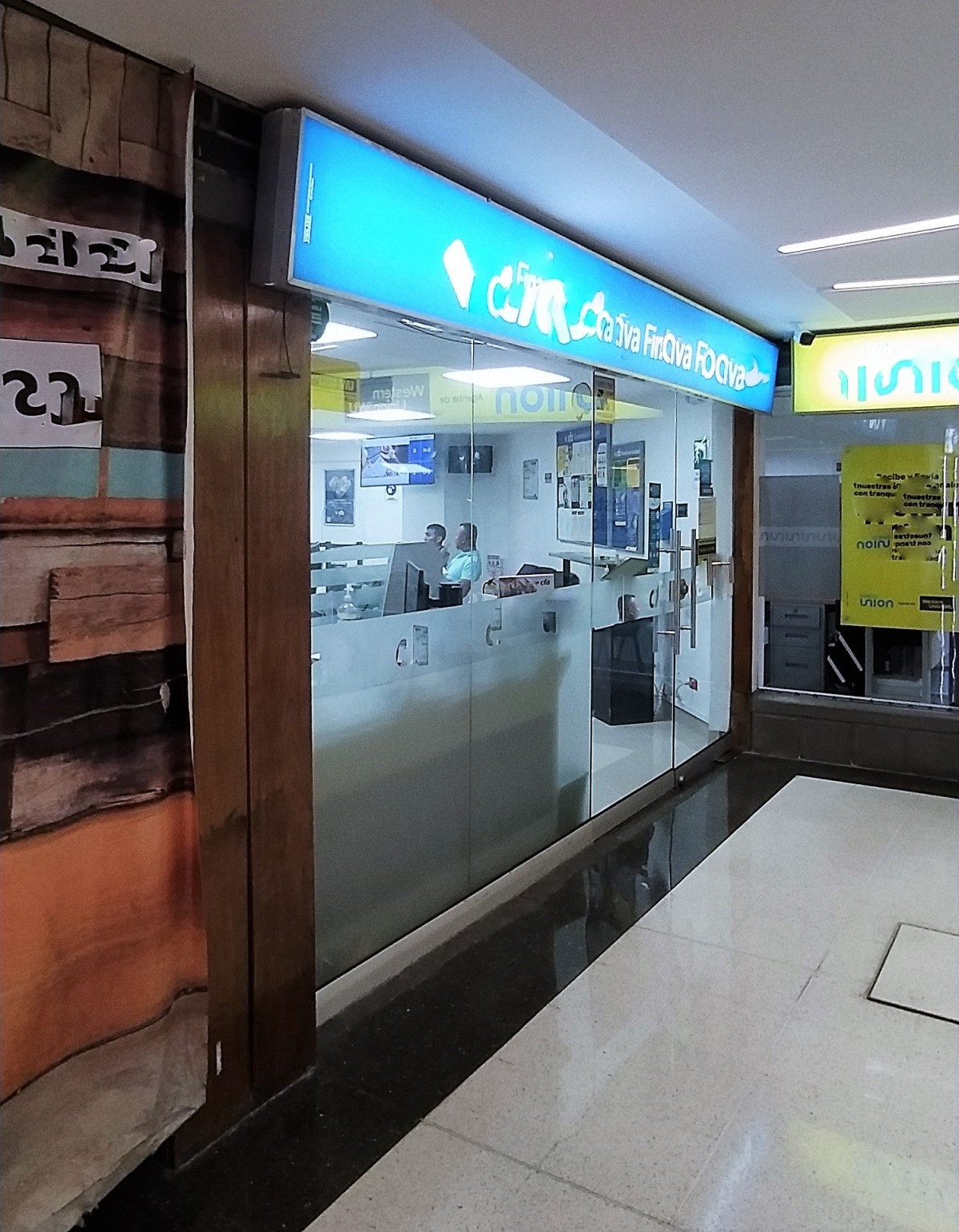 Local comercial en venta en La candelaria, Medellín 2