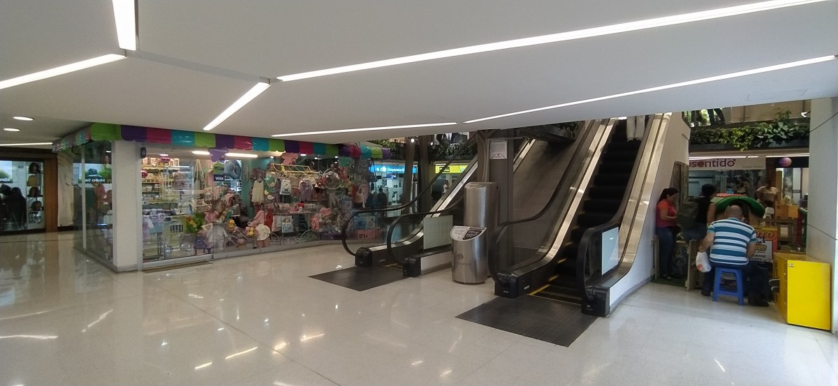 Local comercial en venta en La candelaria, Medellín 3