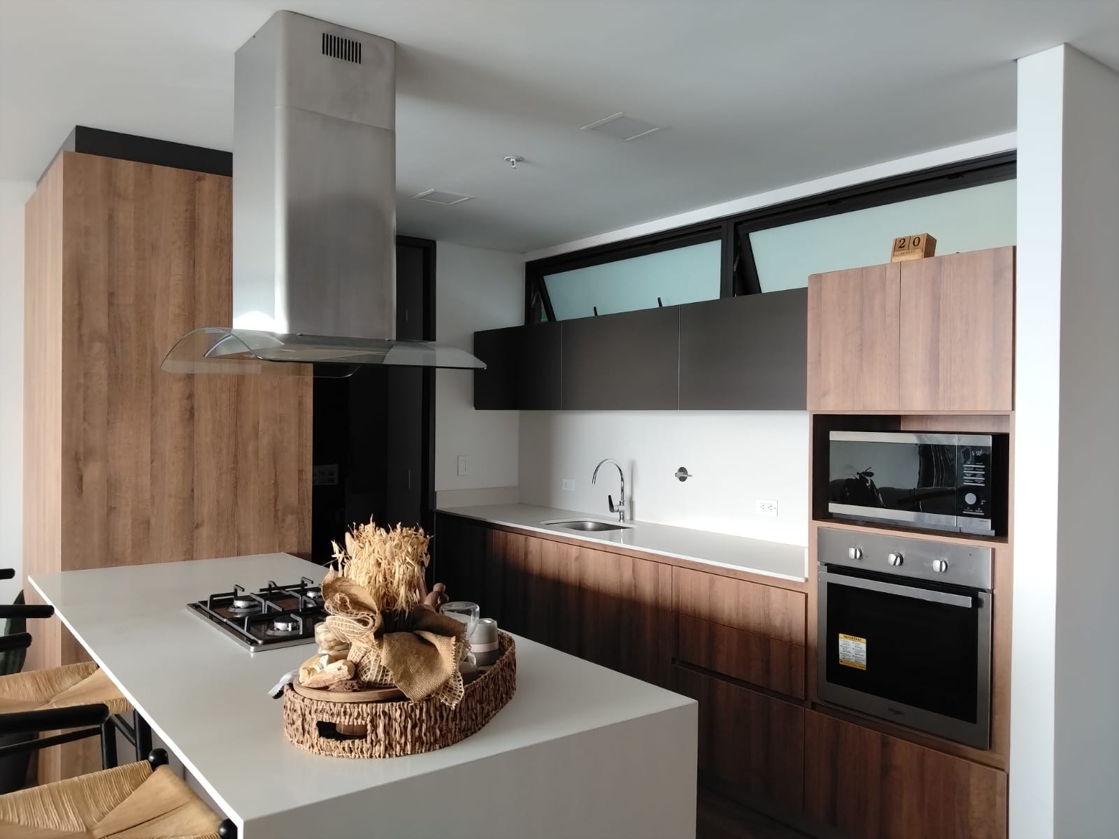 Apartamento en arriendo en El Poblado, Medellín · foto 4 de 20