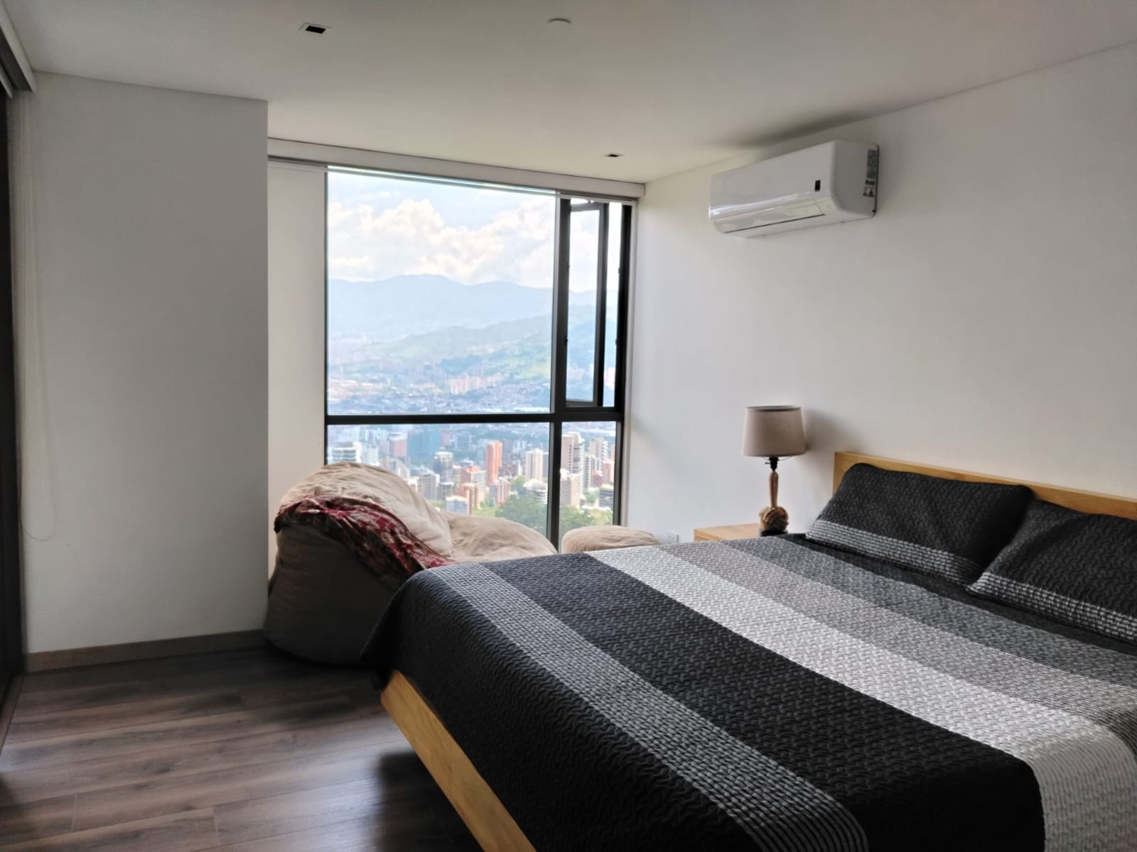 Apartamento en arriendo en El Poblado, Medellín · foto 13 de 20