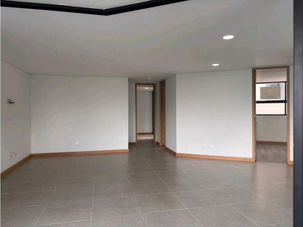 Apartamento en venta en El Poblado, Medellín 2
