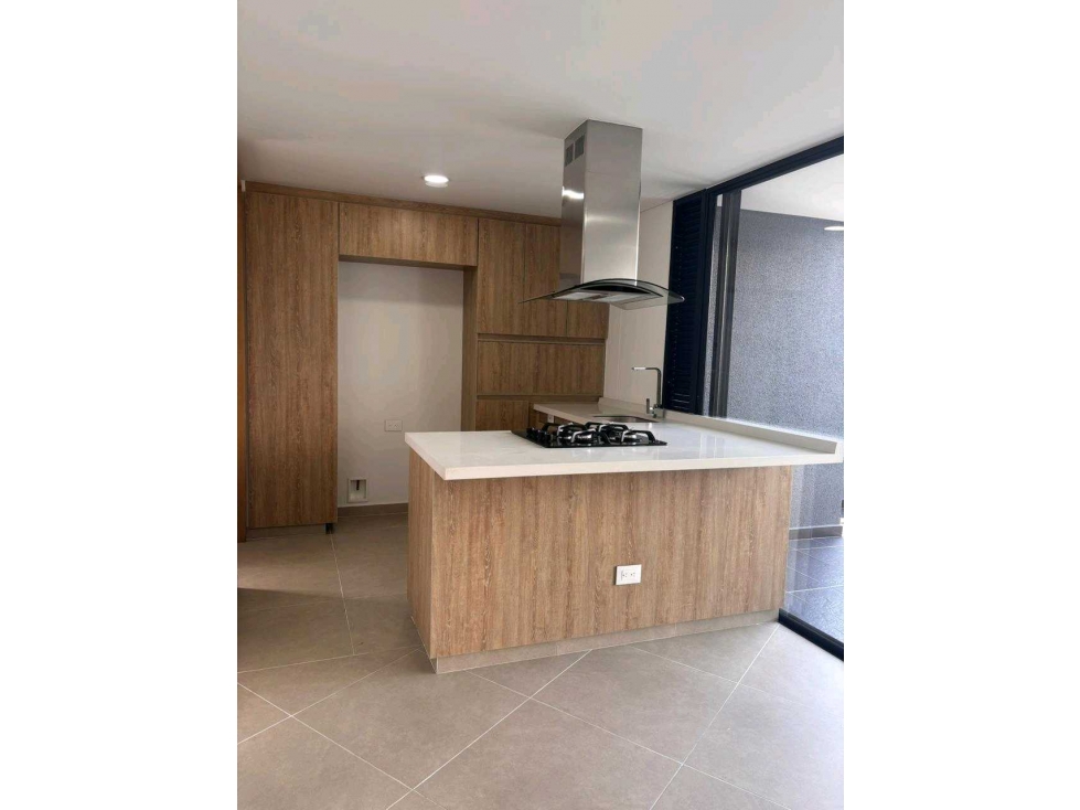 Apartamento en venta en El Poblado, Medellín 3