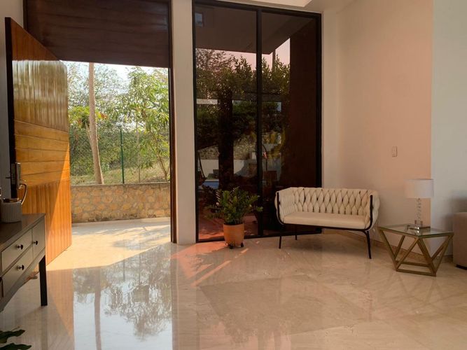 Casa de 5 alcobas en venta en Lagos Del Caujaral, Atlántico, 500 m² · foto 2 de 24