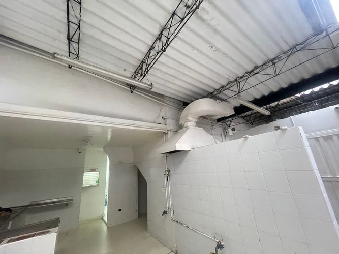 Local en arriendo en U.D. Atanasio Girardot, Medellín, 90 m² · foto 5 de 10