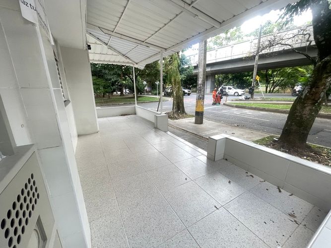 Local en arriendo en U.D. Atanasio Girardot, Medellín, 90 m² · foto 9 de 10